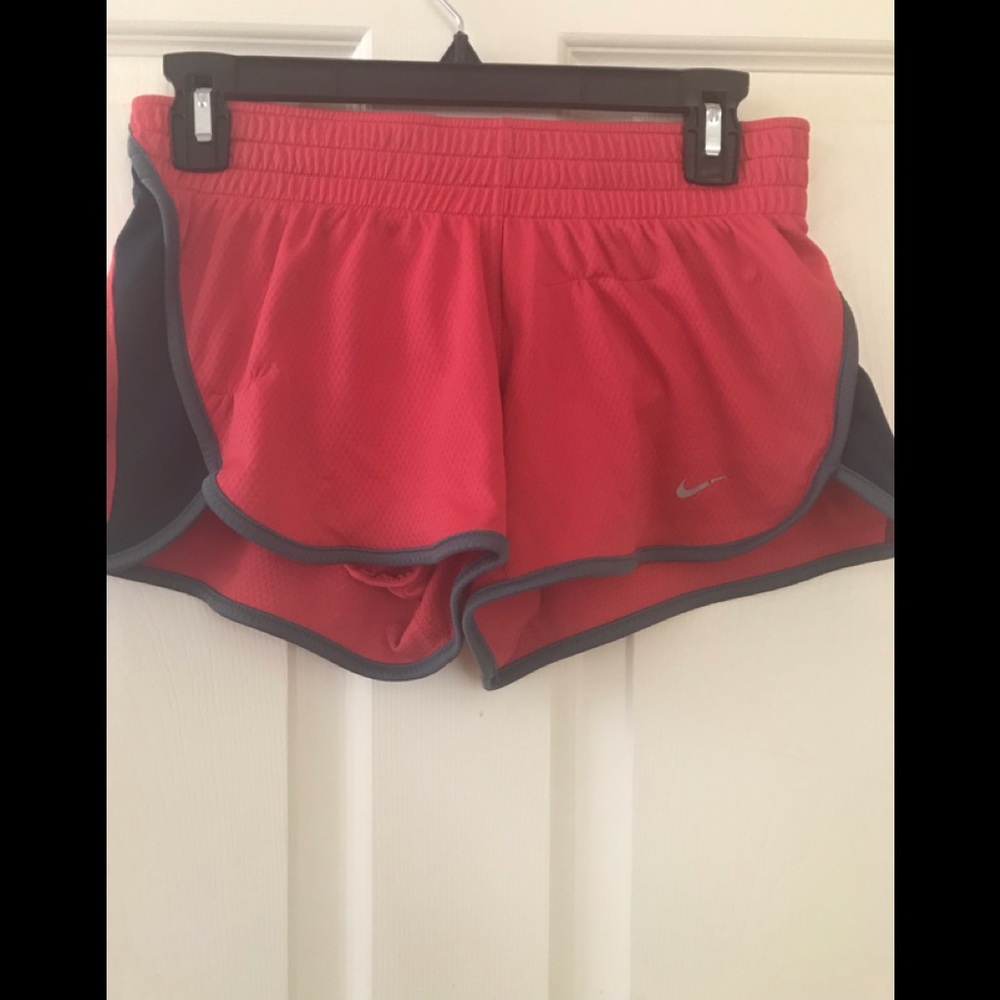 Nike Dri Fit Pink Athletic Shorts Size Small